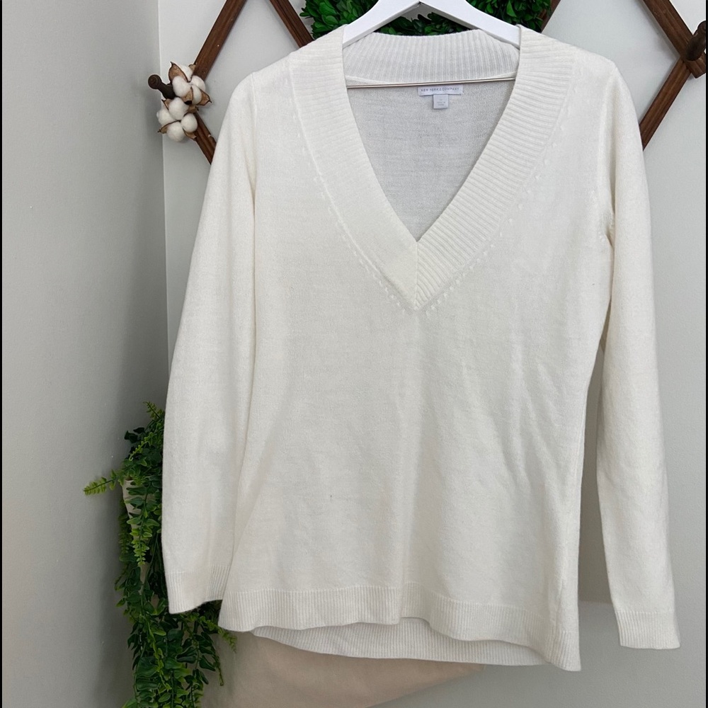 New York & Company Long Sleeve Sweater Sz Medium